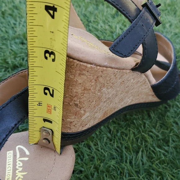 Clarks Soft Cushion Womens Helio Latitude Wedge Sandals with a Leather Upper - Picture 6 of 11